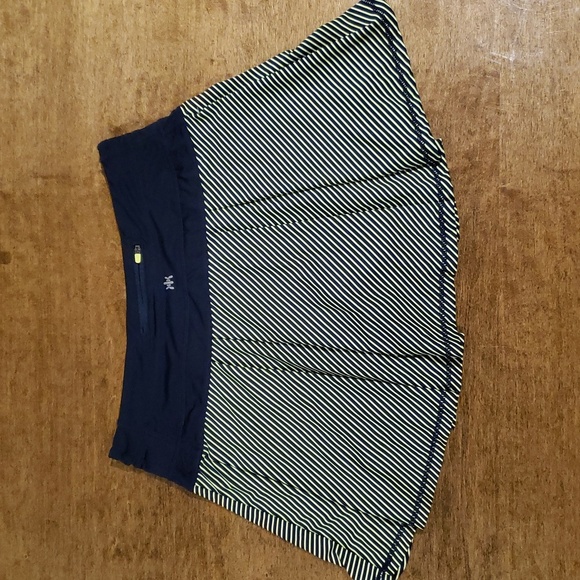 Kyodan Green Grey Striped Skort Medium - Picture 6 of 7